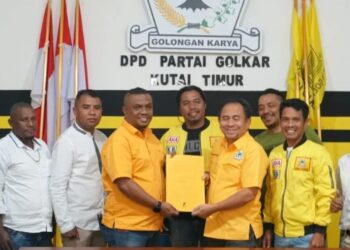 Ketua Umum IKA Stiper Aleks Bhajo Daftar Caleg di Golkar Kutim