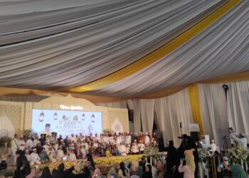 Galangan Kapal Milik Rudi Mas’ud Dipadati Puluhan Ribu Warga Untuk Berbuka Puasa
