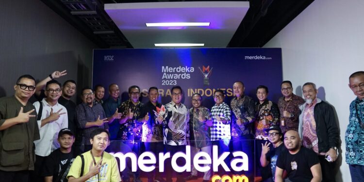 Rendi Solihin Wakili Kukar Terima Penghargaan ‘Inovatif untuk Negeri’ Merdeka Awards 2023
