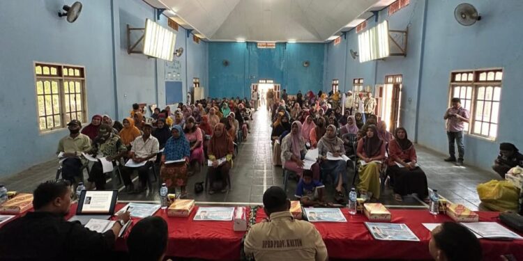 Legislatif PPU dan Paser, Andi Faisal Berikan Informasi Bantuan Hukum Pada Warga Kecamatan Long Ikis