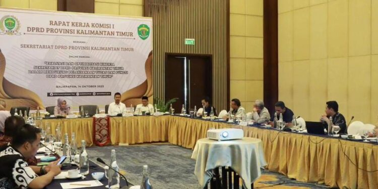 Komisi I DPRD Gelar Rapat Kerja Bersama Sekretariat DPRD Kaltim di Balikpapan