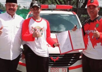 Kecamatan Tenggarong Dapat Bantuan Mobil Ambulance dan Mobil Jenazah