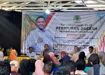 Seno Aji Kembali Lakukan Sosialisasi Tentang Penyelenggaraan Pelayanan Publik di Desa Perjiwa Kukar