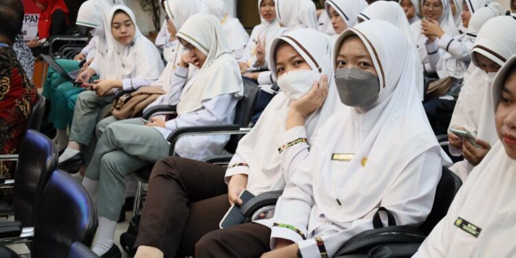 299 Mahasiswa Poltekkes Kemenkes Kaltim KKN di Puskesmas se Kukar