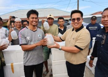 2 Juta Bibit Udang Windu Dibagikan Rendi Solihin Untuk Nelayan Muara Badak