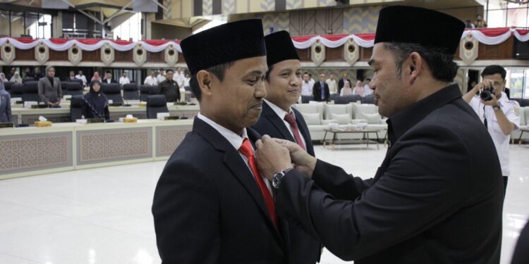Encik Wardani Resmi Duduk Sebagai Anggota DPRD Kaltim, Gantikan Masykur Sarmian Fraksi PKS