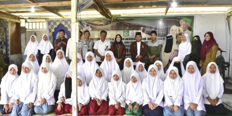 Pansus Penyelenggaraan Pendidikan Ponpes DPRD Kaltim Kunker ke Pesantren Al Hurro di Kukar