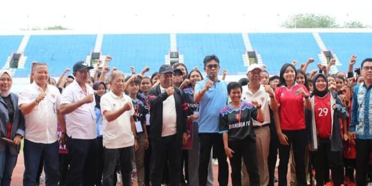 Kejuaraan Sepak Bola Wanita Piala Gubernur Tahun 2023 Berlangsung, Diikuti 7 Club dari Kabupaten Kota se-Kaltim.