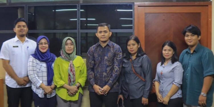 Sekretariat DPRD Kaltim Menerima Kunjungan Sekretariat DPRD Kabupaten Kubar
