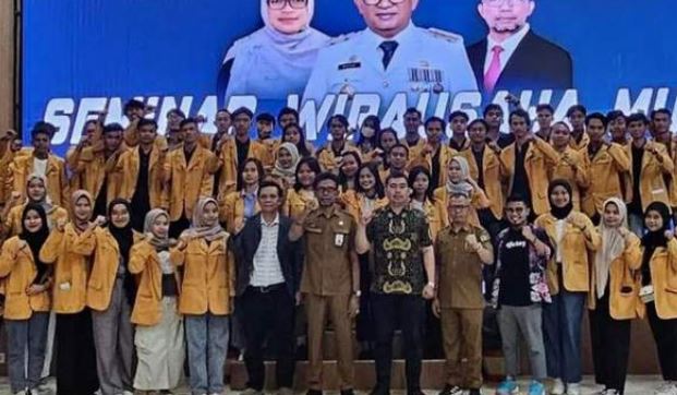 Dispora Gelar Seminar Wirausaha Cluster Mahasiswa dari S-1 PIN dan FISIP Unmul