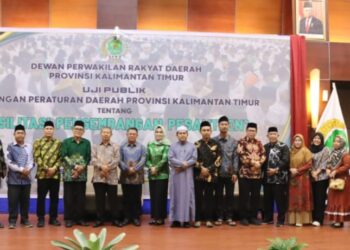 Pansus Pembahas Ranperda Tentang Pengembangan Pesantren Lakukan Uji Publik di Balikpapan