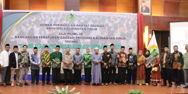 Pansus Pembahas Ranperda Tentang Pengembangan Pesantren Lakukan Uji Publik di Balikpapan