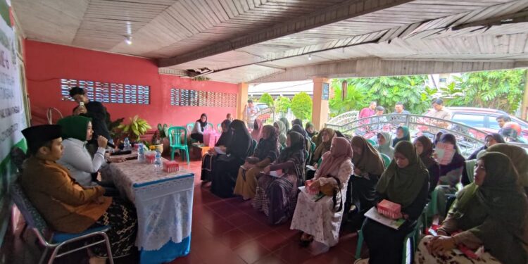Lakukan Sosbang di Kukar, Rima Hartati Harap Masyarakat Paham Tentang Empat Pilar KebangsaanLakukan Sosbang di Kukar, Rima Hartati Harap Masyarakat Paham Tentang Empat Pilar Kebangsaan