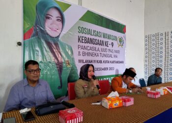 Sosbang di Desa Kahala, Anggota DPRD Kaltim Rima Hartati Ajak Masyarakat Jaga NKRI