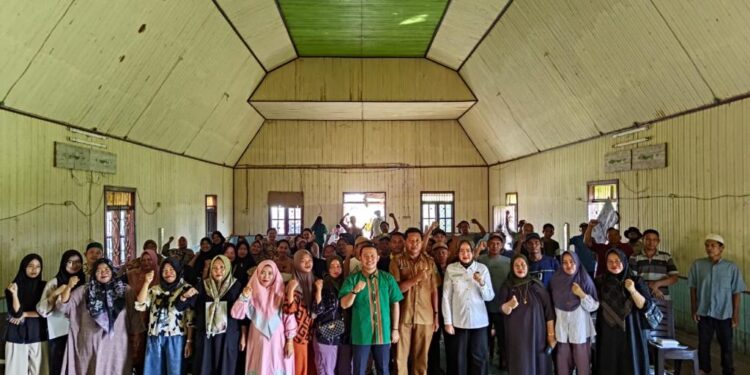 Rima Hartati Laksanakan Sosbang di Desa Sedulang, Ajak Masyarakat Jaga Persatuan