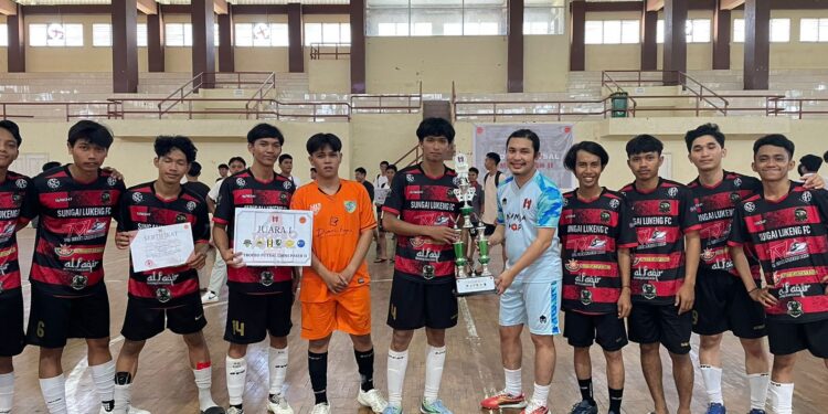 GMNI Paser Gelar Trofeo Futsal ke 2, Kampus STIE Widya Praja Keluar Sebagai Juara
