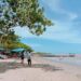 Libur Lebaran Membawa Ribuan Pengunjung ke Pantai Biru Desa Kersik