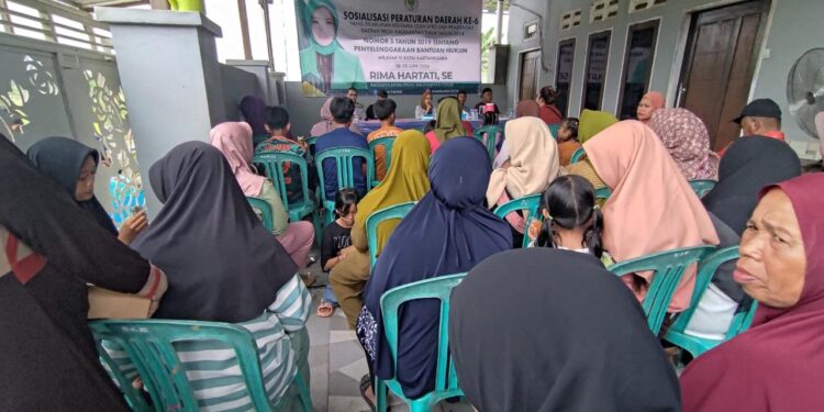 Anggota DPRD Kaltim Rima Hartati Sosper di Jembayan, Jelaskan Tentang Pentingnya Bantuan Hukum