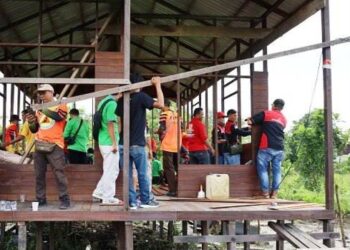 Program Bedah Rumah Pemdes Loa Kulu Kota: Upaya Pengentasan Kemiskinan di Kukar