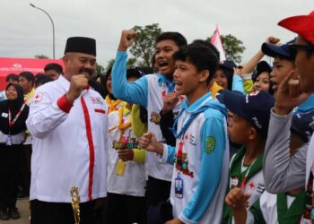 Bupati Edi Damansyah Resmi Menutup JUMBARA III PMR di Kutai Kartanegara