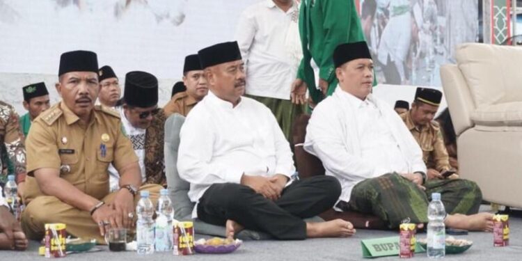 Bupati Edi Damansyah Hadiri Tabligh Akbar Istighotsah Kubro di Ponpes Al Masyruriyah