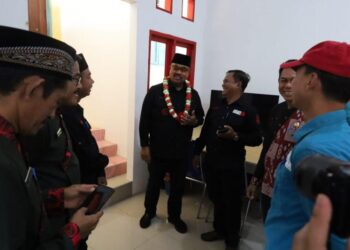 Bupati Edi Damansyah Resmikan Kantor Desa Loleng dan Dorong Peningkatan Layanan Kesehatan Masyarakat