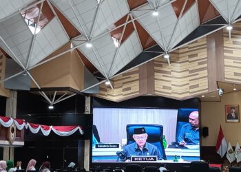 DPRD Kaltim Gelar Rapur Ke -27 Terkait Jawaban Pemprov Atas Pandangan Umum Fraksi Mengenai Nota Keuangan APBD 2025