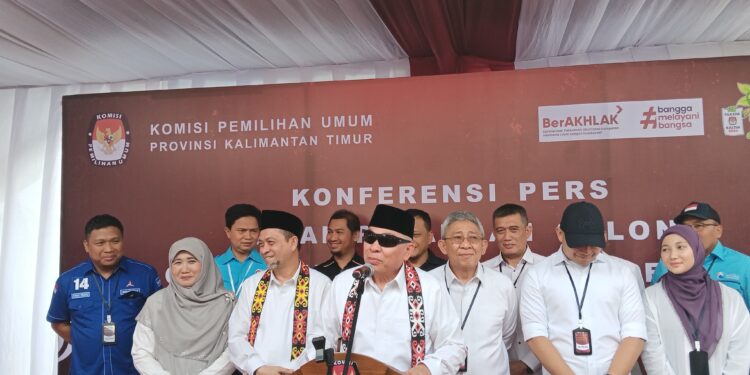 Ditemani Ribuan Pendukung, Isran Hadi Daftar di KPU Kaltim
