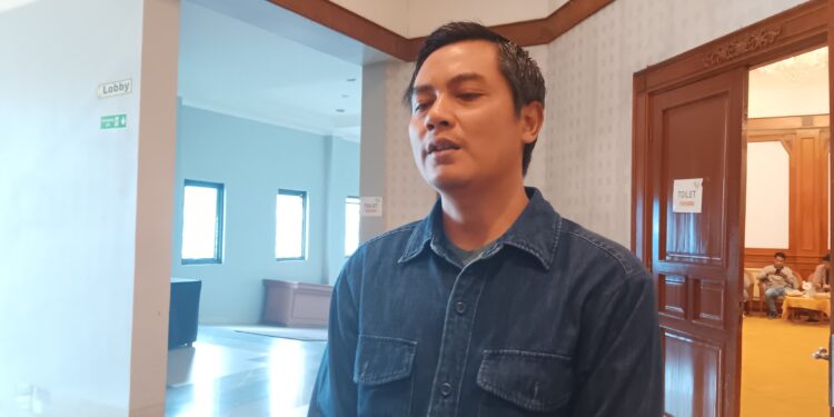 Debat Paslon Cabub-Wabub Kukar Pada Pilkada 2024 Dilaksanakan di Samarinda dan Jakarta