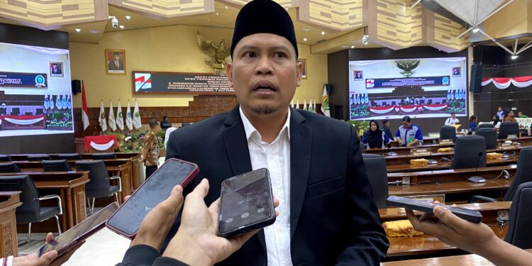 DPRD Kaltim Soroti Lambannya Proses Sertifikasi Guru