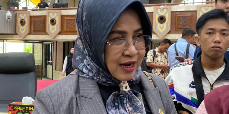 Syarifatul Sa’diah Apresiasi Pembangunan Pemandian Air Panas Asin Pemapak di Berau