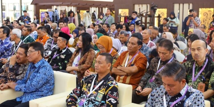 Asisten II Kukar Acungi Jempol Gelaran Mahakam Investment Forum 2024