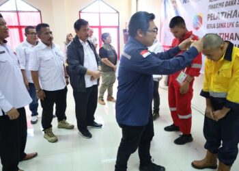 Distransnaker Kukar Gelar Pelatihan Pengelasan dan Operator Alat Berat Berstandar Internasional