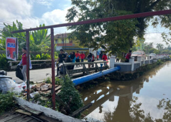 Kelurahan Loa Ipuh Hijaukan Bantaran Sungai untuk Tekan Risiko Abrasi