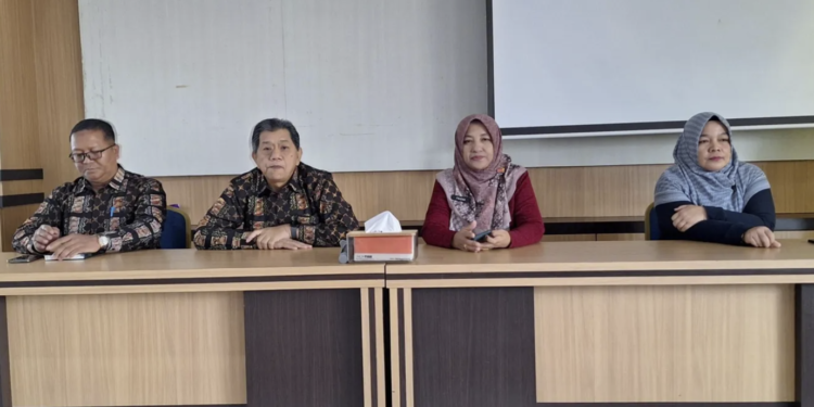 Dinkes Kutim Studi Tiru ke Puskesmas Sikolos: Strategi Layanan Kesehatan Jadi Fokus