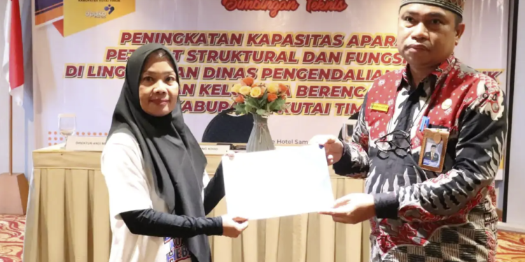 Melalui Bimtek “One Employee, One Innovation” DPPKB Kutim Dorong ASN untuk Berinovasi