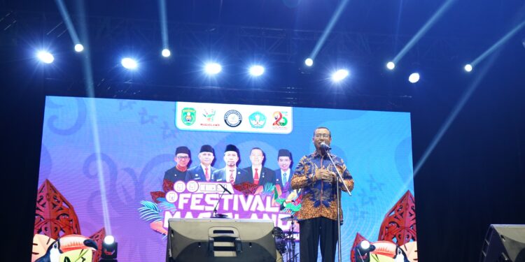 Masyarakat Kutim Antuasis Saksikan Festival Magic Land 2024