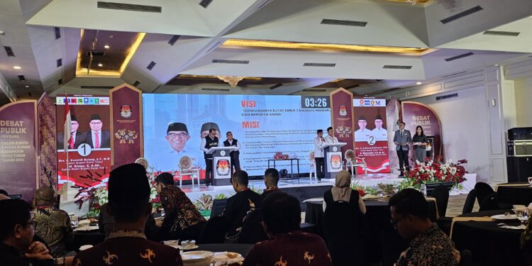 Debat Perdana Pilkada Kutim, Forum Masyarakat Mengenal Calon Pemimpinnya