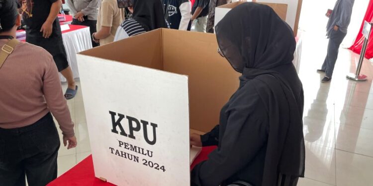 KPU Samarinda Gelar Simulasi Pemungutan dan Perhitungan Suara Pilkada 2024