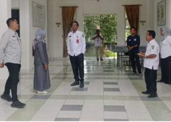Pjs Bupati Kutim Tinjau Pelayanan Publik di Dua Kecamatan Strategis