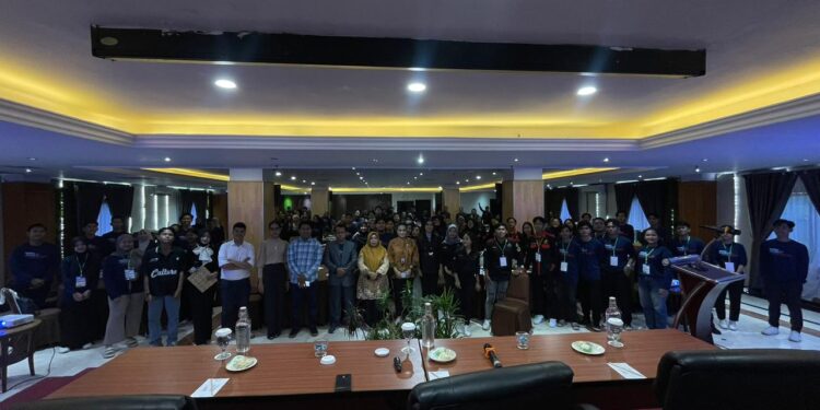Dispora Kaltim Gelar Pelatihan Publik Speaking Untuk Masa Depan Pemuda