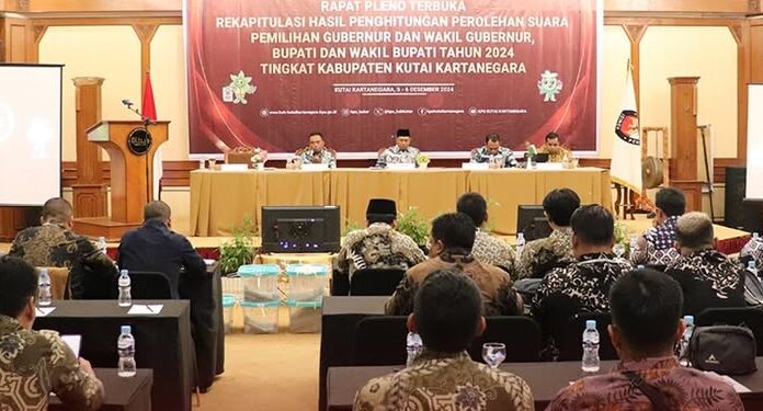KPU Kukar Resmi Rampungkan Rapat Pleno Rekapitulasi Penghitungan Suara Pilkada di Kukar