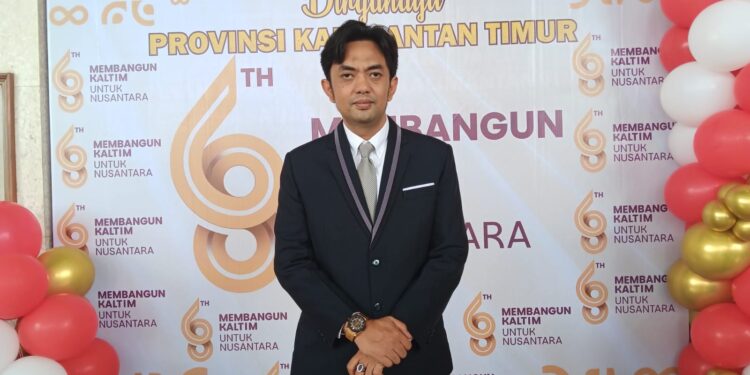 Khrisna Galih Sukses Sabet Penghargaan Tokoh Masyarakat Kaltim Berprestasi Pada Sektor Penyiaran