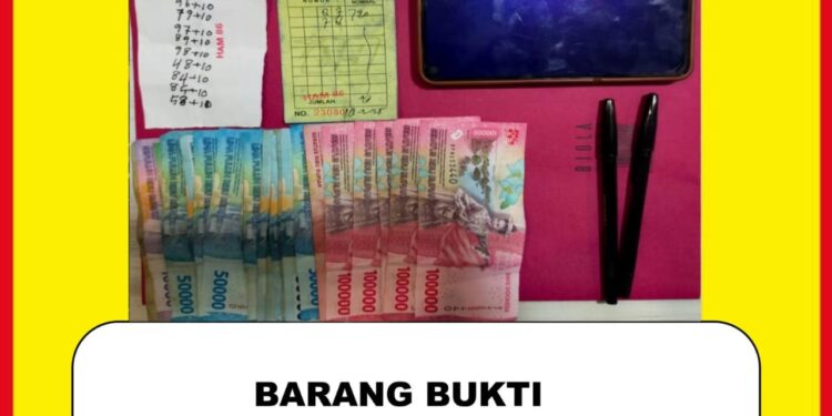 Unit Reskrim Polsek Kawasan Pelabuhan Samarinda Bongkar Jaringan Togel Online di Pasar Sungai Dama