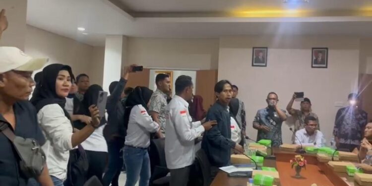 Nasib Buruh Teras Samarinda: Hak Belum Dibayar, PUPR Angkat Tangan