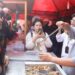 “Takjil War” Berbagi Keberkahan Ramadan dengan Doa di Kukar