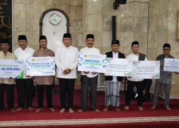 Gubernur Kaltim Salurkan Hibah ke Puluhan Lembaga di Kukar