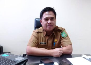 Pemkab Kukar Berikan Penghargaan kepada Guru Ngaji dan Penggali Kubur