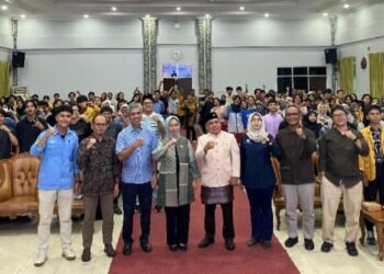 BEM FISIP UNMUL Dorong Strategi Advokasi Mahasiswa Lewat Seminar Nasional