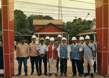 Kepala Dinas PU Kukar Tinjau Langsung Pembangunan Kantor Baru Kelurahan Maluhu